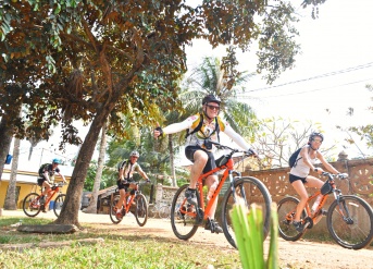 Cycling Cambodia: P.Penh - SiemReap 12Days